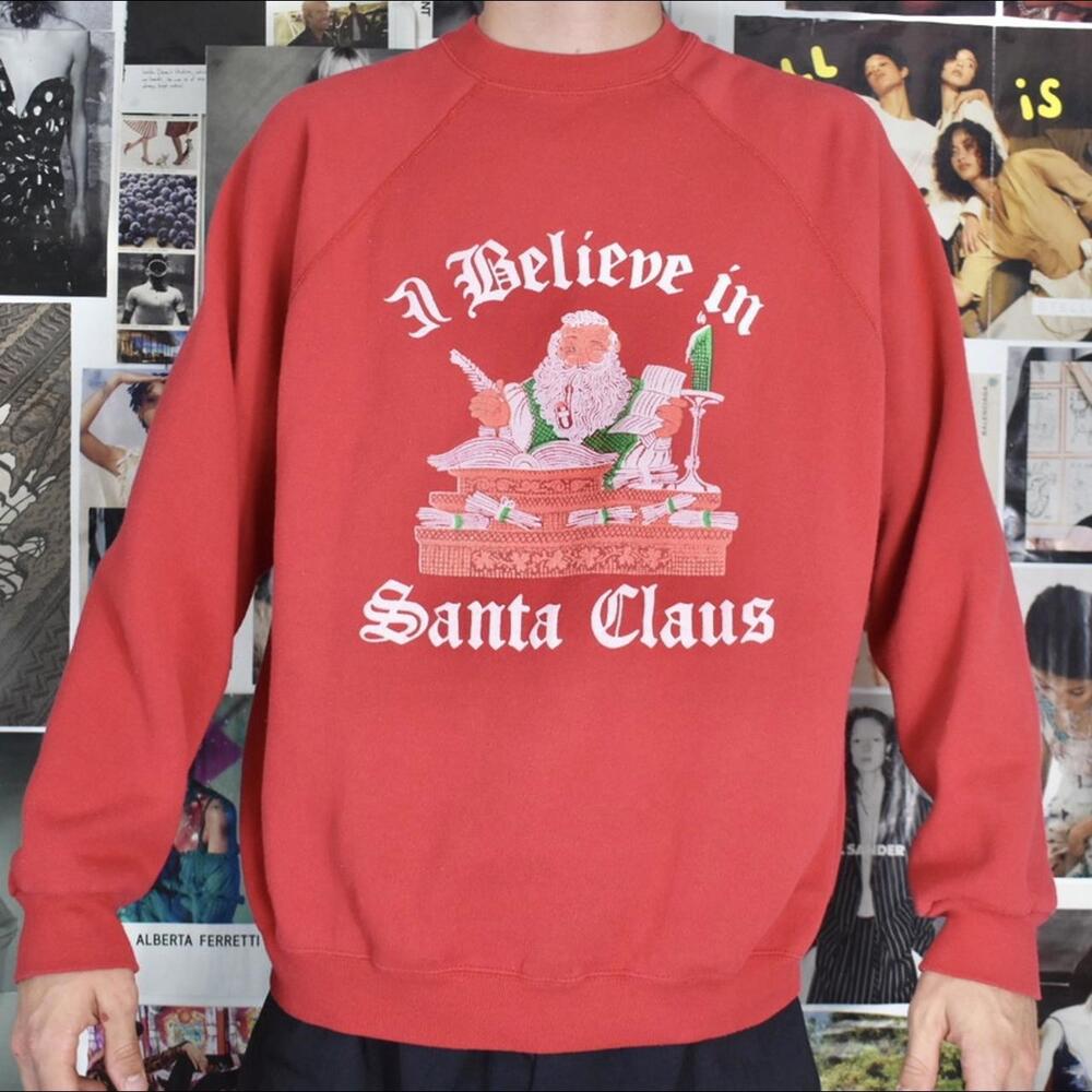 Vintage Christmas sweatshirt.